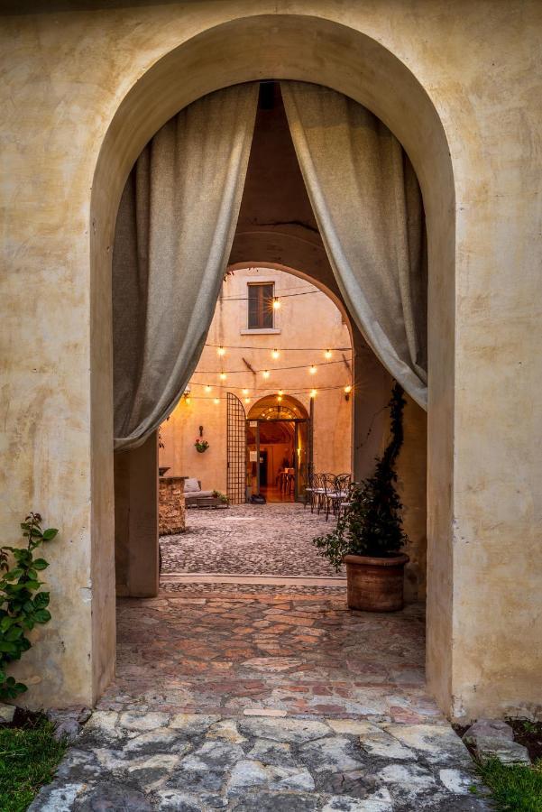 Ex Convento Santa Croce-Country Resort SantʼAnatolia di Narco Exterior foto